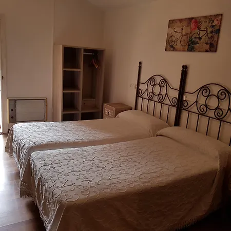 Azabache Cardes מלון