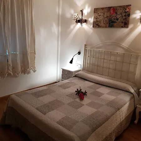 Azabache Cardes 2* Onís