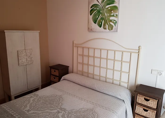 Azabache Cardes 2* Onís