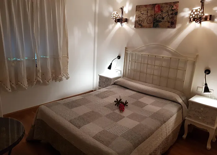 Azabache Cardes 2* Onís