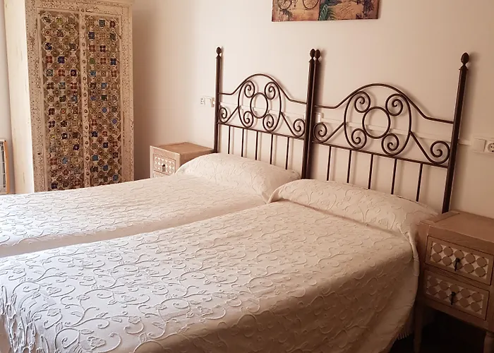 Azabache Cardes 2* Onís