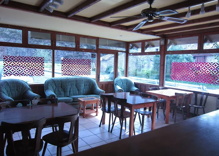 Azabache Cardes Hotel Onís