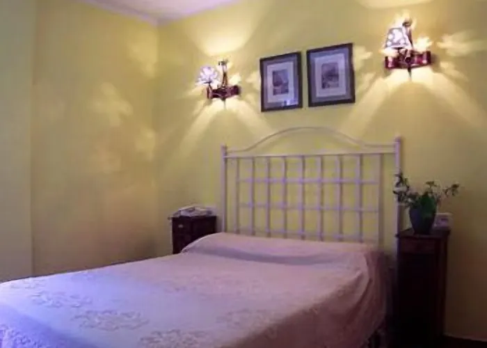 Azabache Cardes Hotel